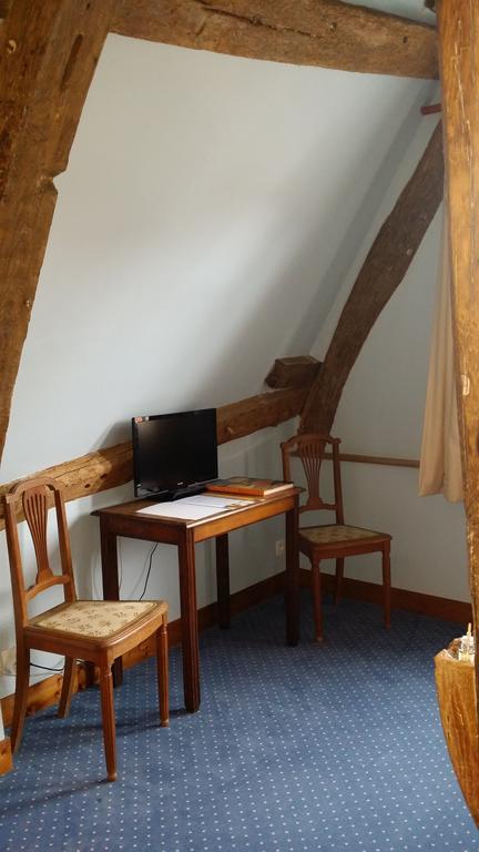 Les Trois Cheminees Chambres D'Hotes Livarot-Pays-d'Auge Exteriör bild