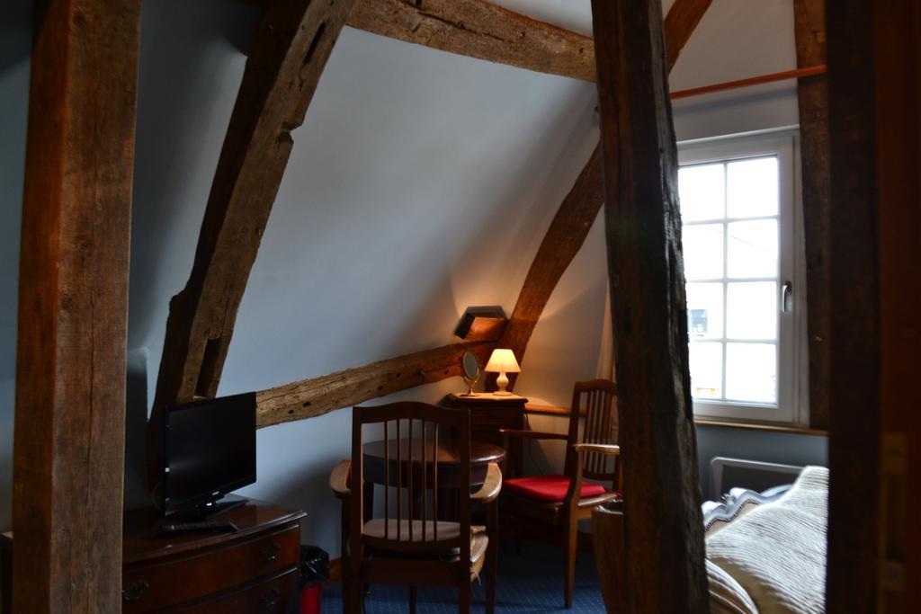 Les Trois Cheminees Chambres D'Hotes Livarot-Pays-d'Auge Exteriör bild